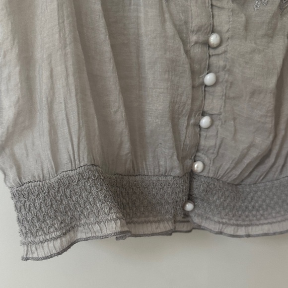 SIMPLY IRRESISTIBLE | Light Gray Blouse with Lace - Picture 5 of 14